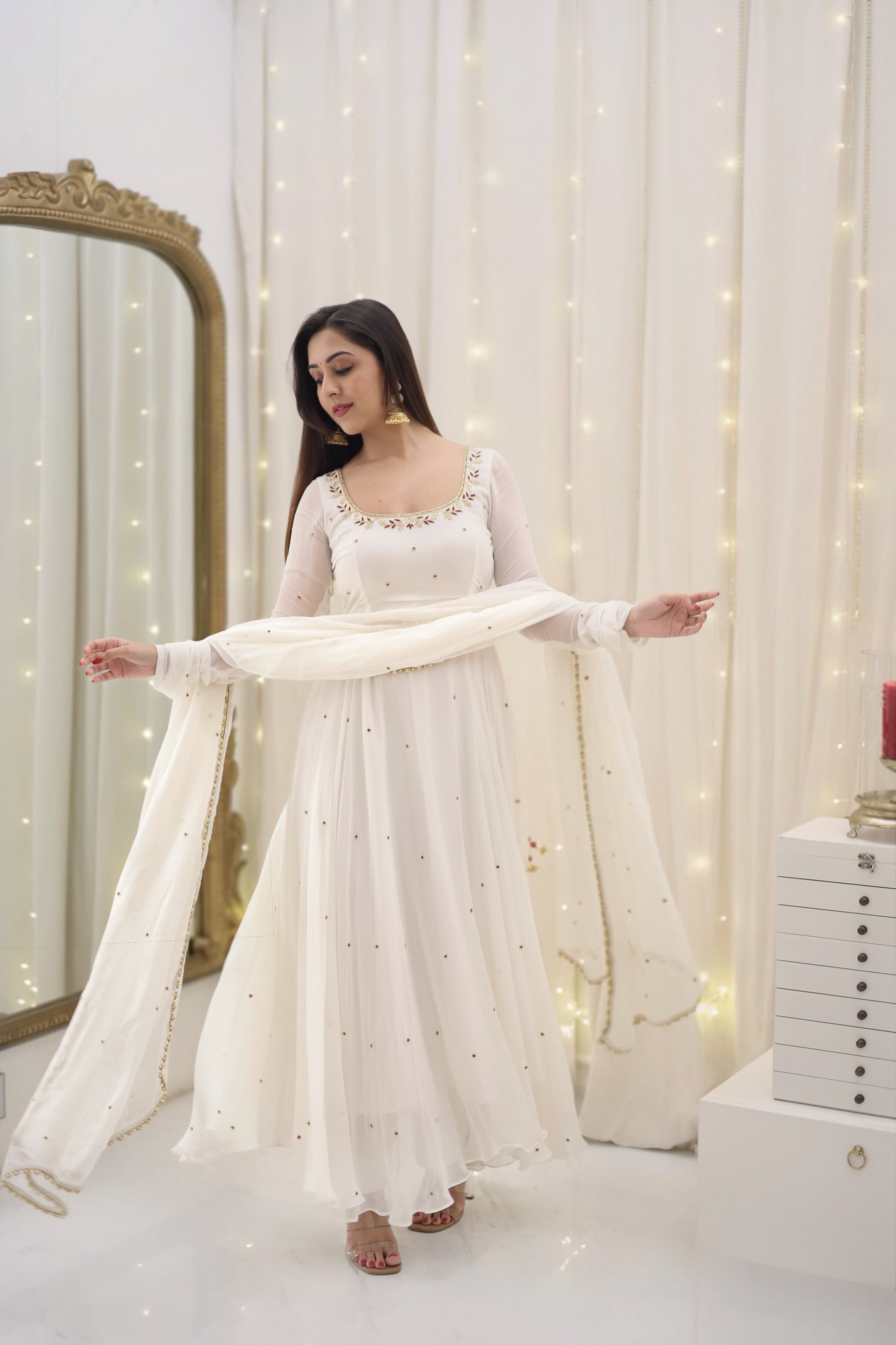 Apsara Suit Set