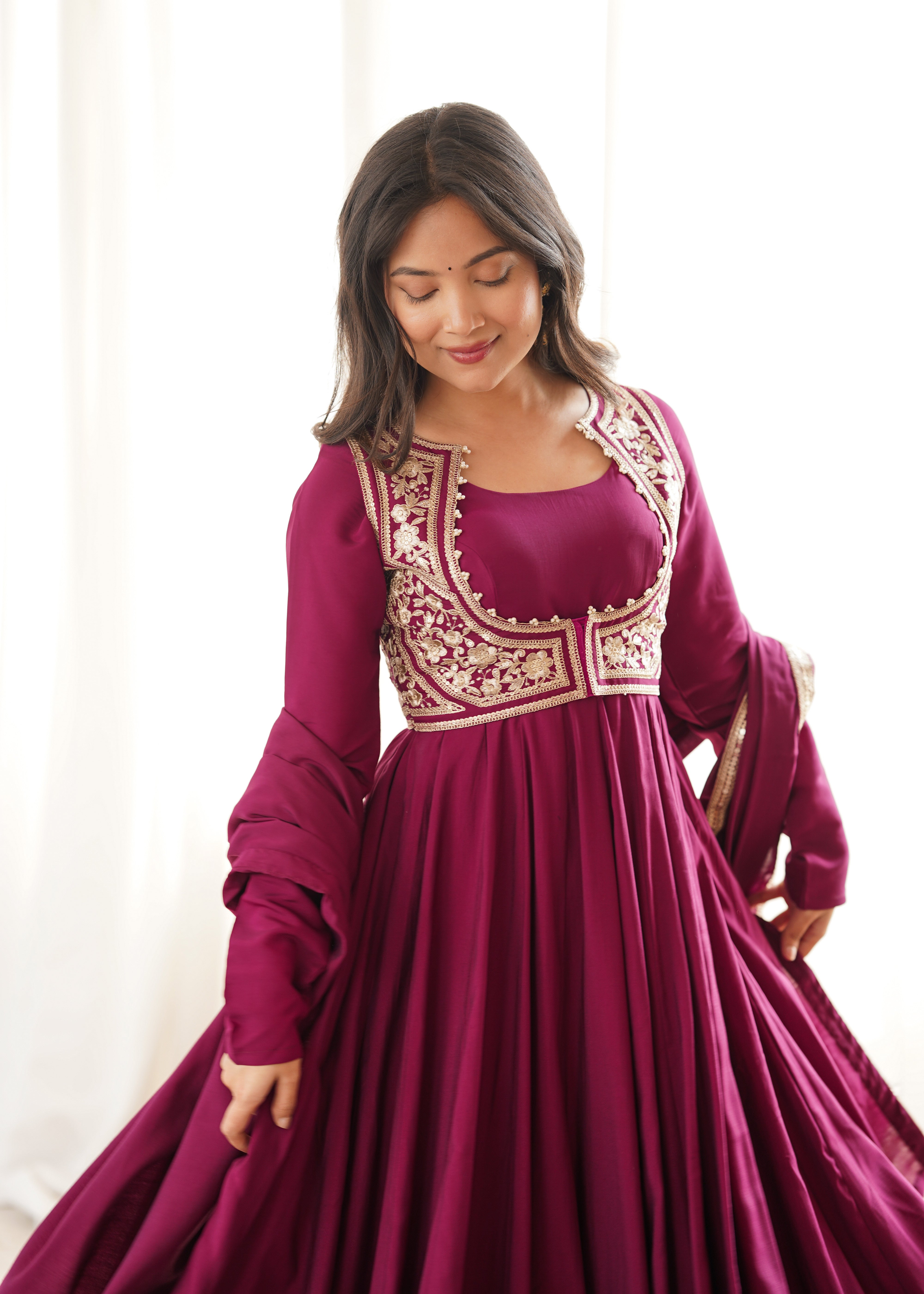 MAHALIKA DARK RANIPINK