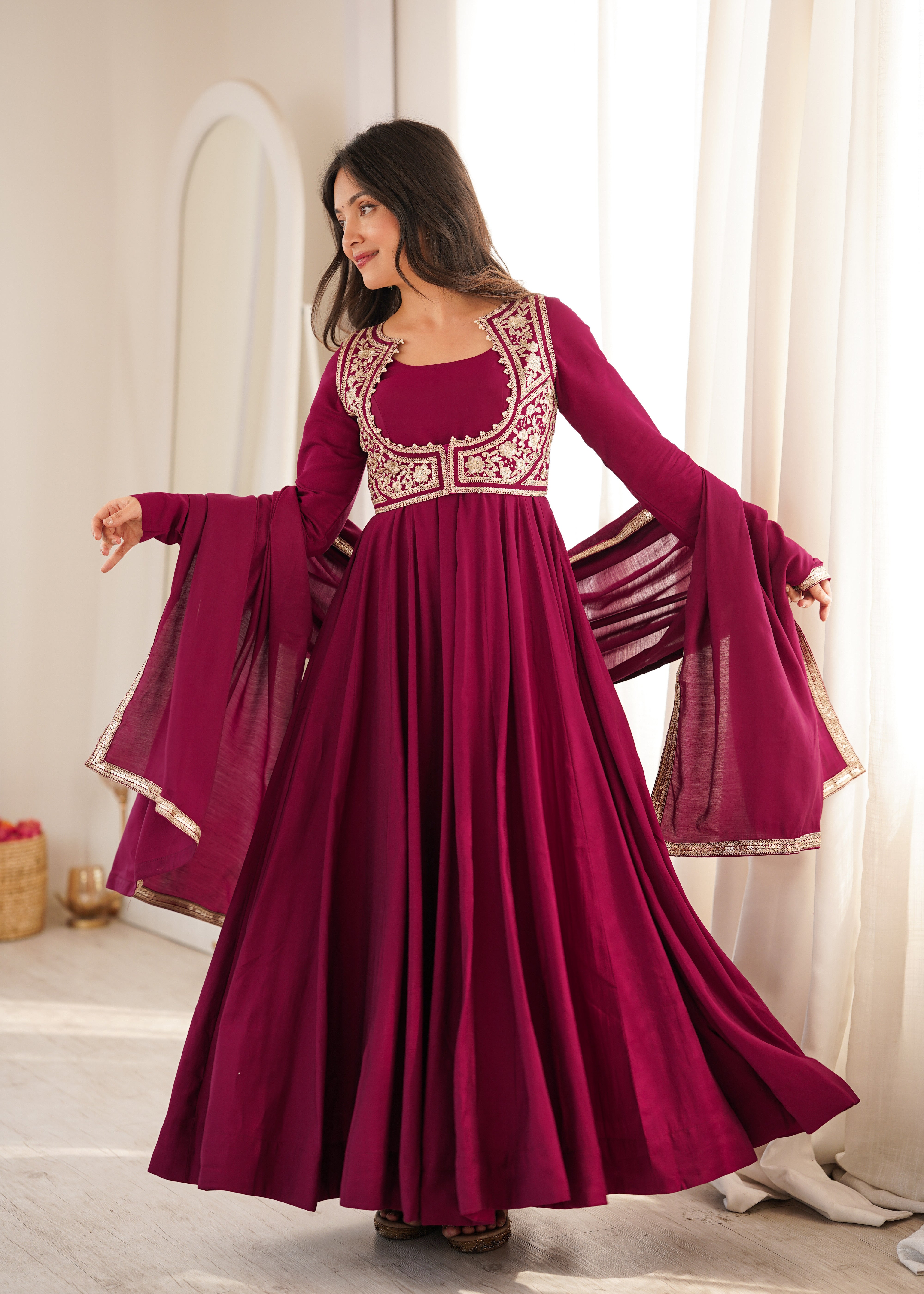 MAHALIKA DARK RANIPINK