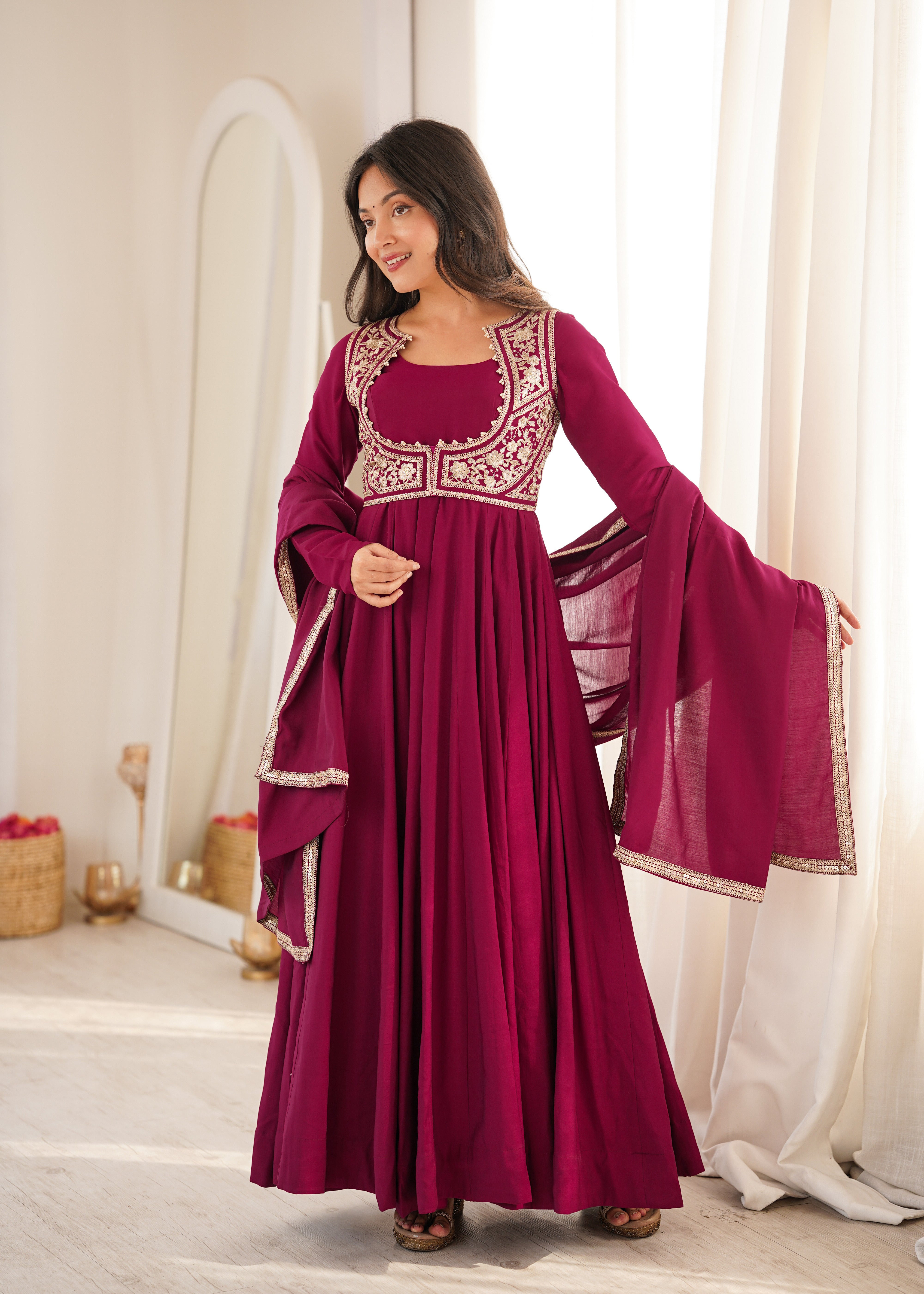 MAHALIKA DARK RANIPINK