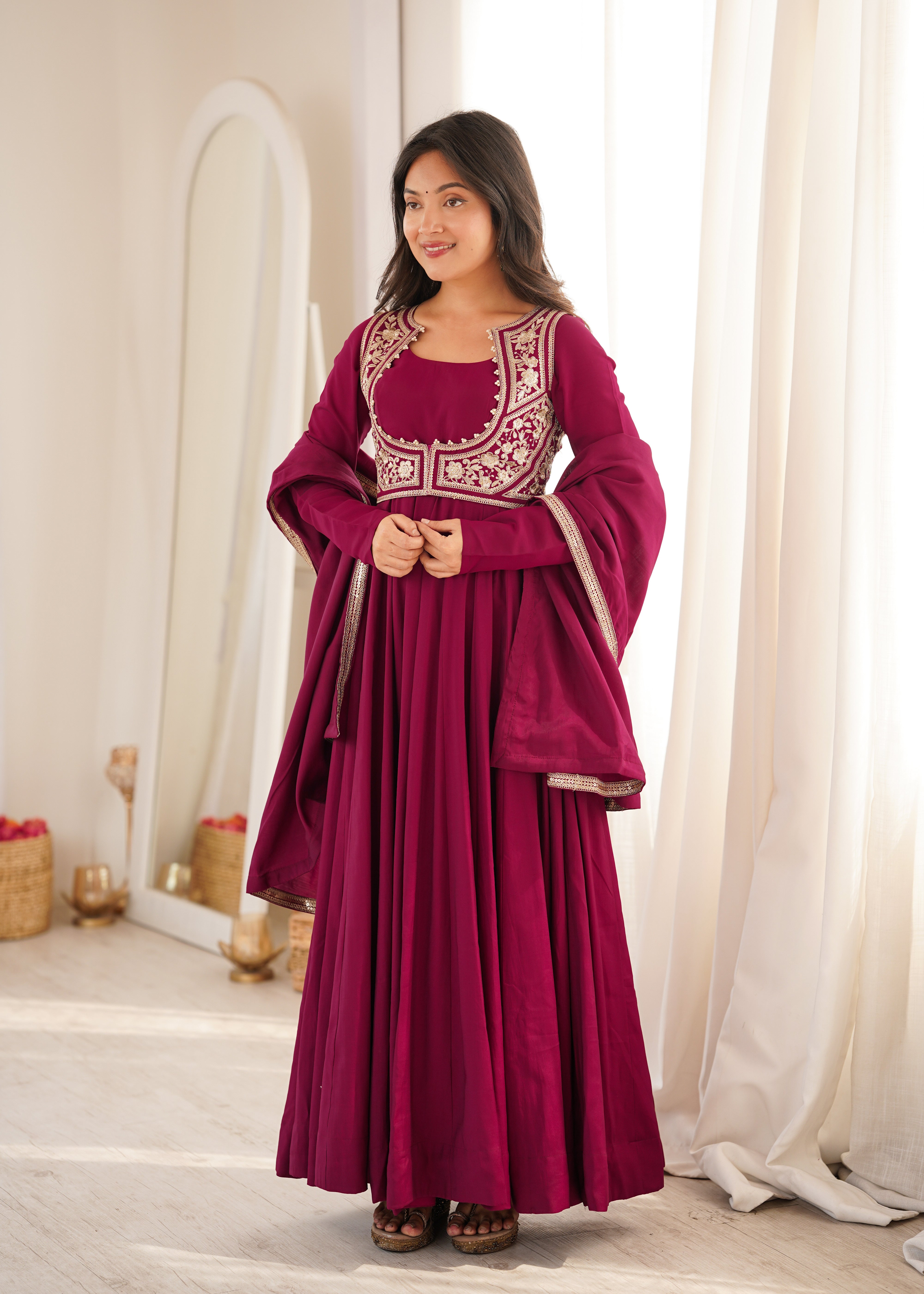 MAHALIKA DARK RANIPINK